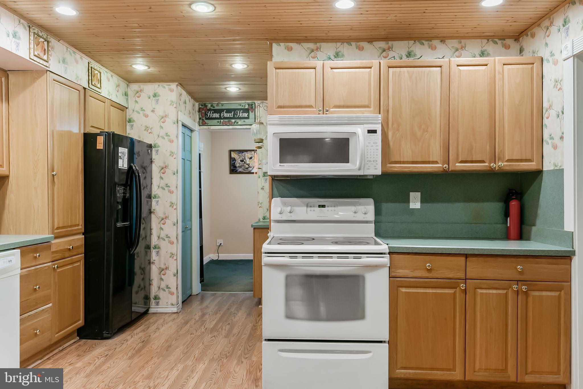 438 Wayne Road Bellmawr, NJ 08031 - Photo 14 of 33