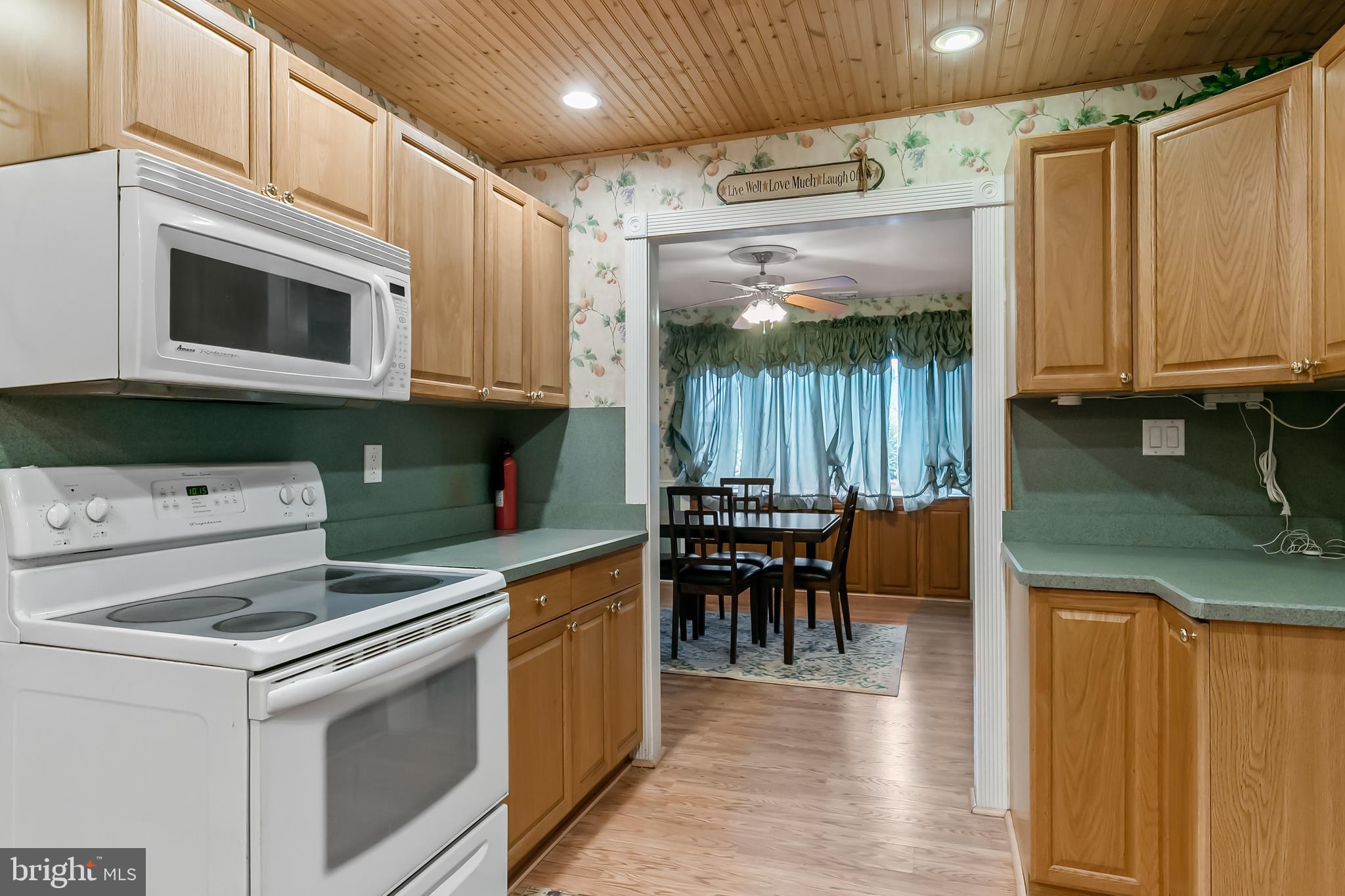 438 Wayne Road Bellmawr, NJ 08031 - Photo 15 of 33