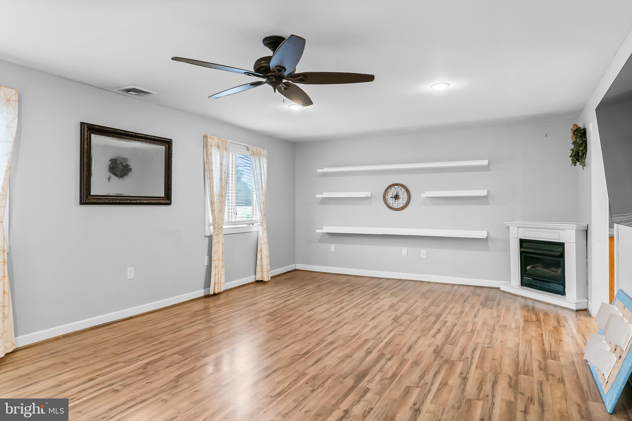 438 Wayne Road Bellmawr, NJ 08031 - Photo 7 of 33