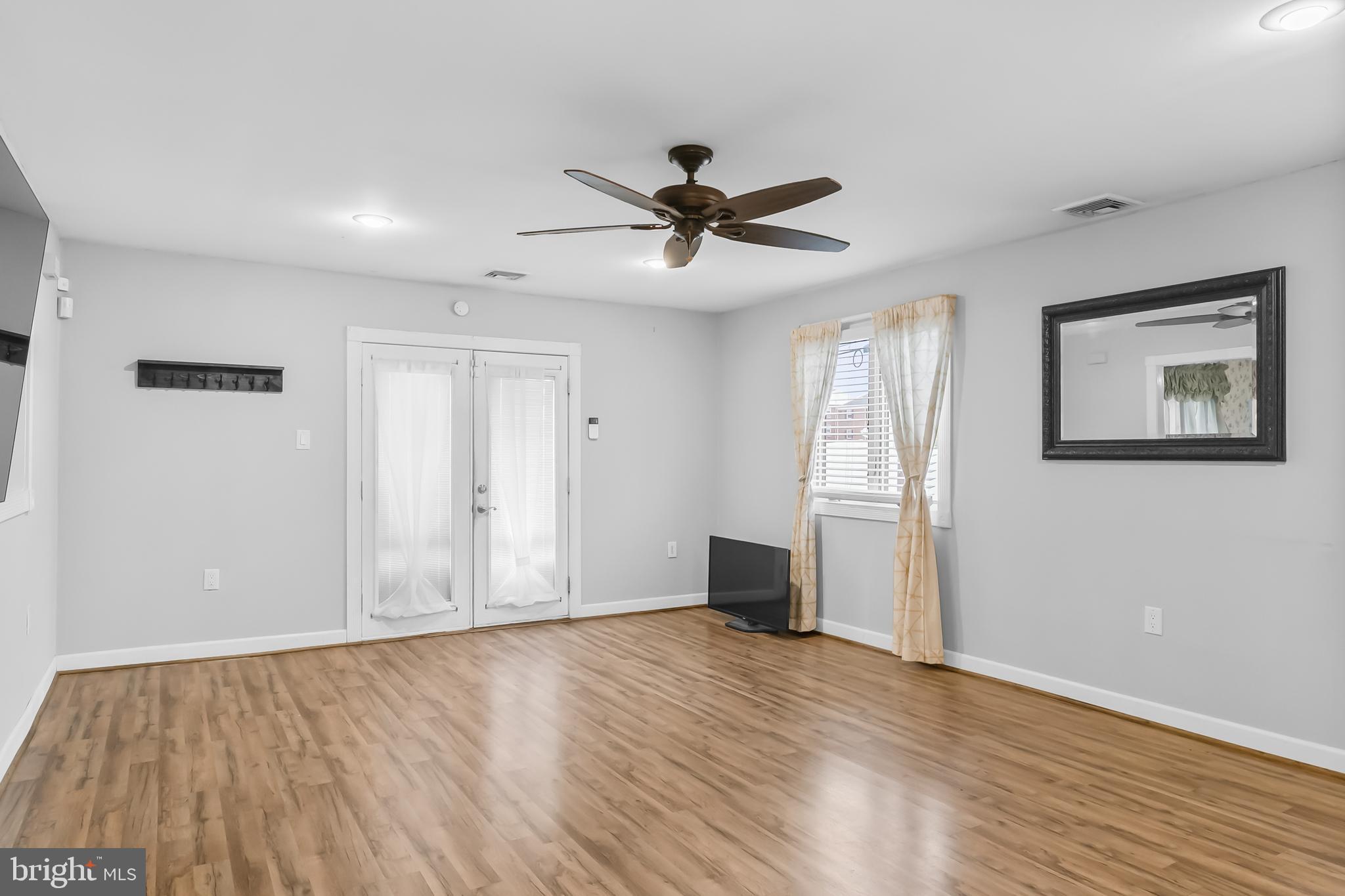 438 Wayne Road Bellmawr, NJ 08031 - Photo 9 of 33