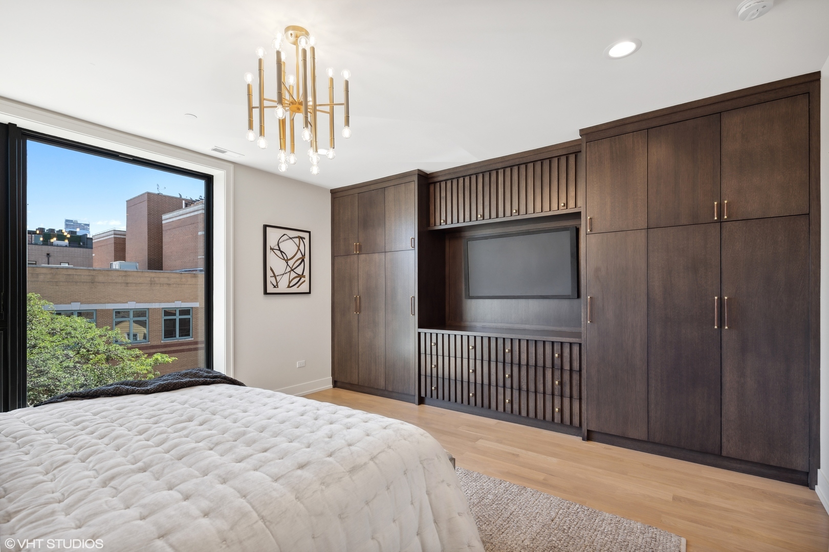 450 North Racine Avenue, Unit 2 Chicago, IL 60642 - Photo 12 of 23