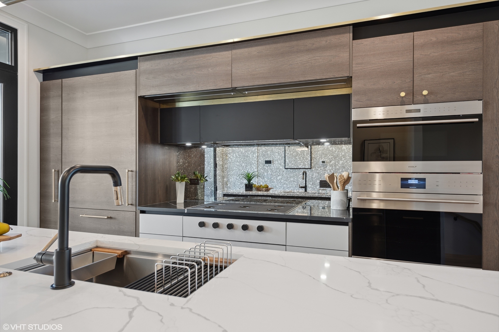 450 North Racine Avenue, Unit 2 Chicago, IL 60642 - Photo 6 of 23