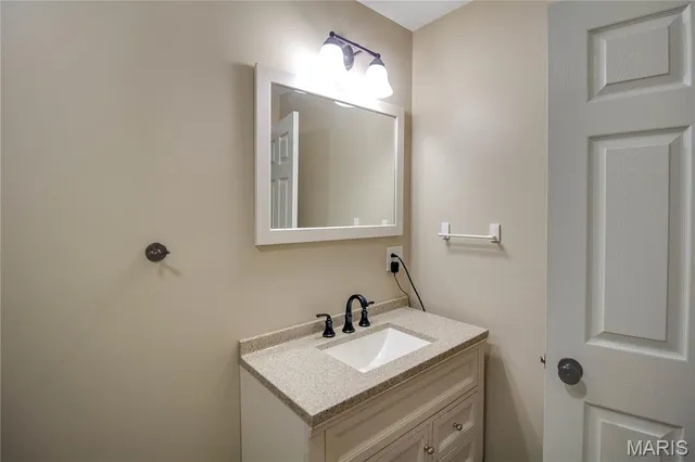 $159,900 | 155 Roberts Street, Jerseyville, IL 62052