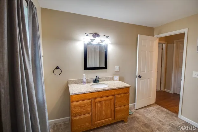 $159,900 | 155 Roberts Street, Jerseyville, IL 62052