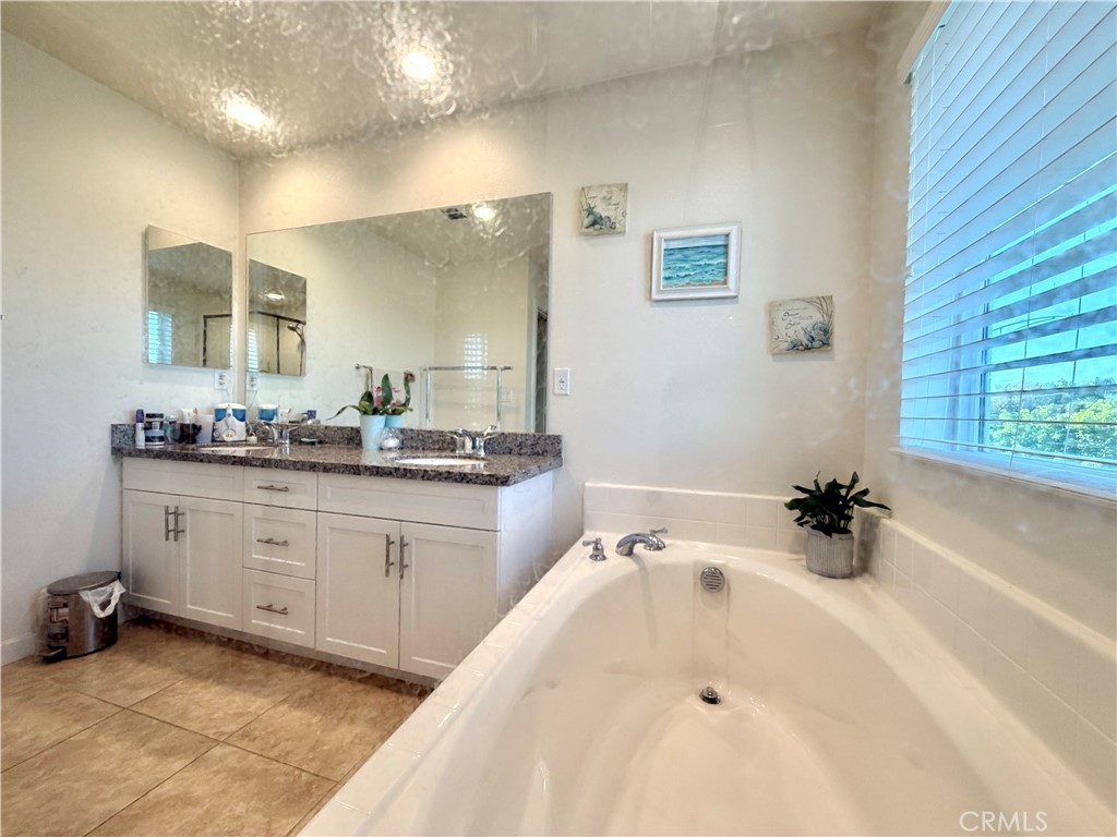 4248 Vermillion Court Riverside, CA 92505 - Photo 17 of 25