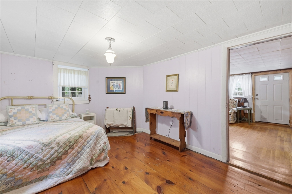 68 Chestnut Street Franklin, MA 02038 - Photo 10 of 27