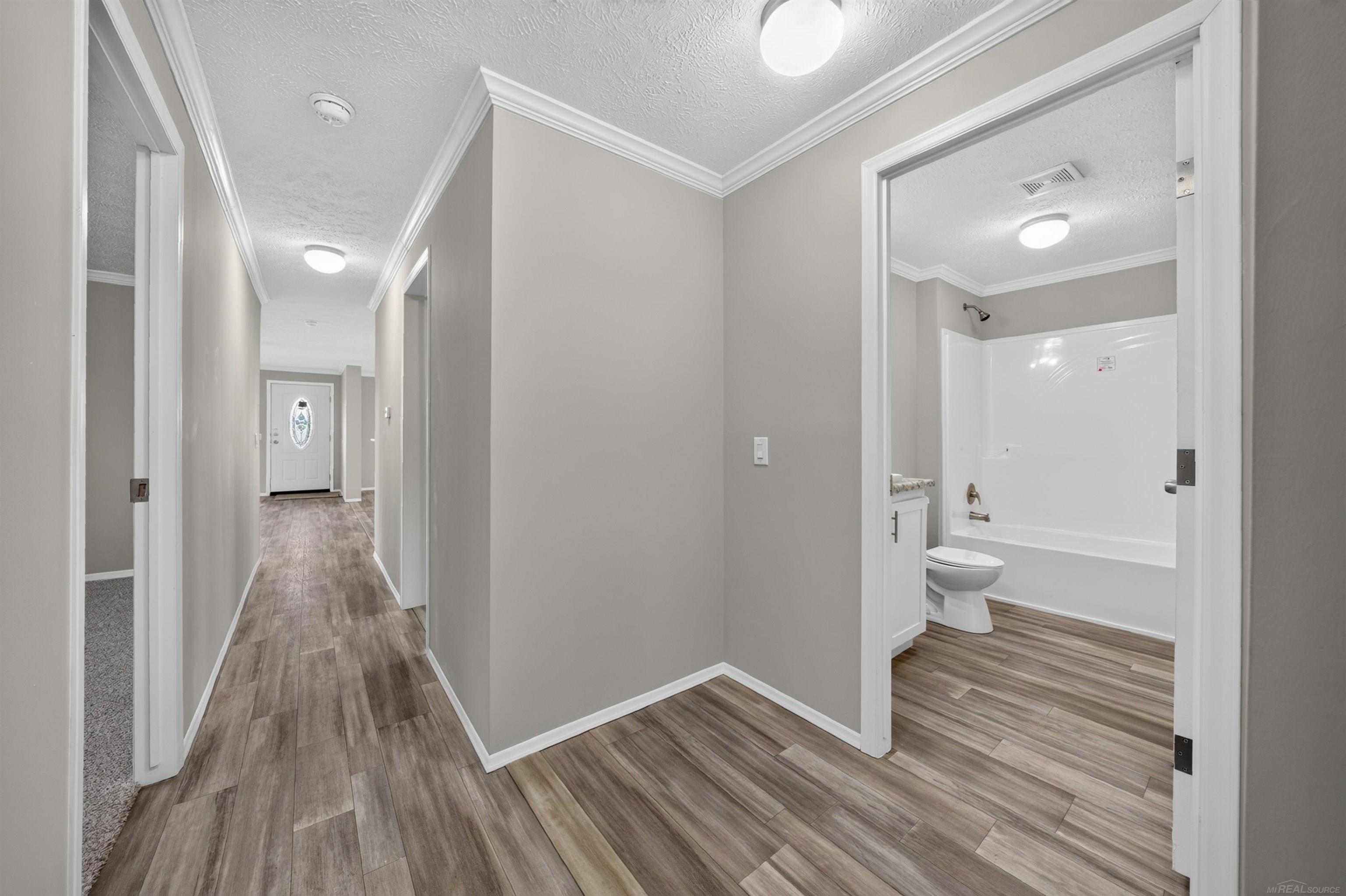 262 Riviera Drive Lapeer, MI 48446 - Photo 11 of 16 50212183-3c198db8-e078-4520-8bca-7ee4bdcd8401.JPG