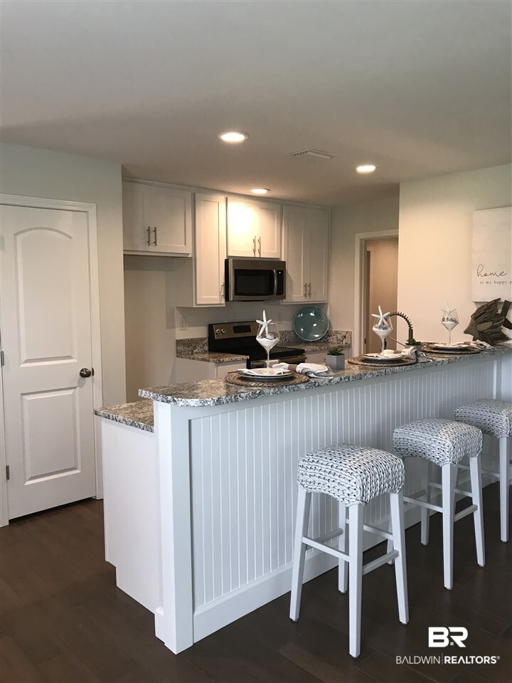 24157 Veranda Circle Elberta, AL 36530 - Photo 9 of 22 Kitchen