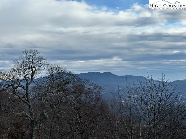 $390,000 | 3441 Beech Mountain Parkway, Unit A4, Beech Mountain, NC 28604