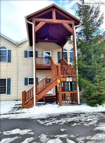 $390,000 | 3441 Beech Mountain Parkway, Unit A4, Beech Mountain, NC 28604