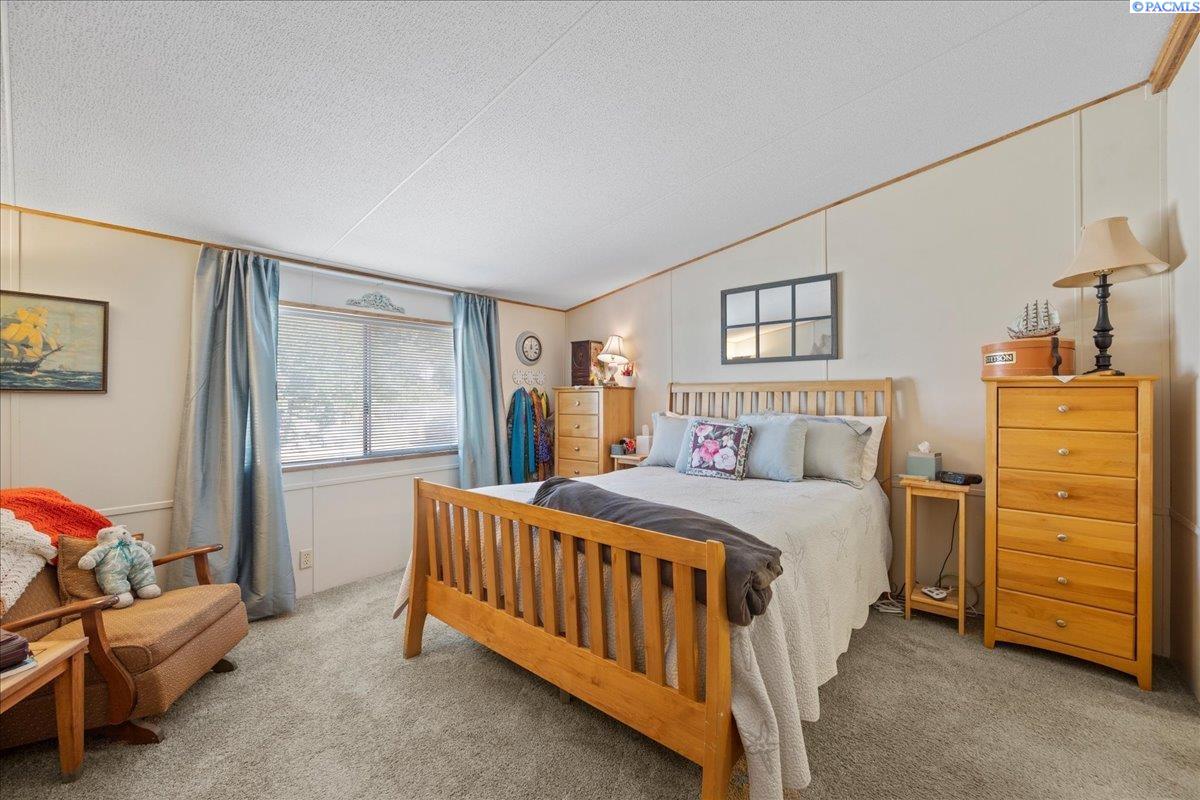 15402 North Pioneer Road Prosser, WA 99350 - Photo 17 of 32 Gallery Image 17