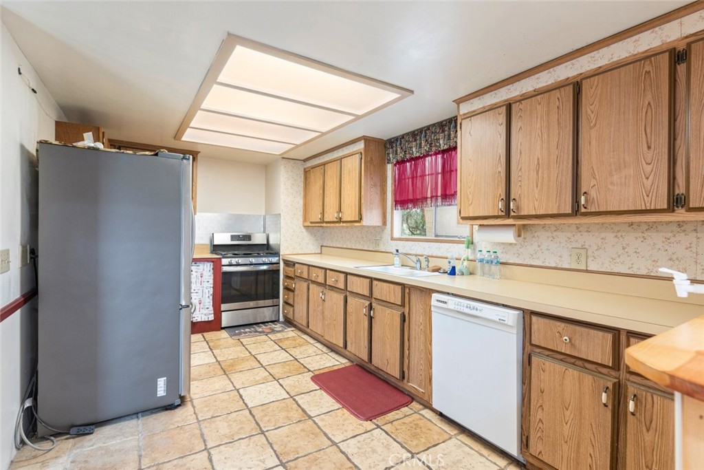 40640 Pixie Lane Hemet, CA 92544 - Photo 19 of 34