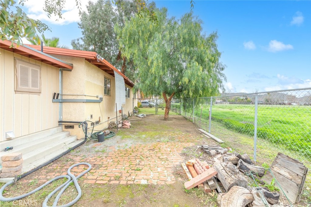 40640 Pixie Lane Hemet, CA 92544 - Photo 27 of 34