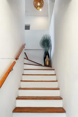 $10,000 | 840 Lenox Avenue, Unit 2, Miami Beach, FL 33139