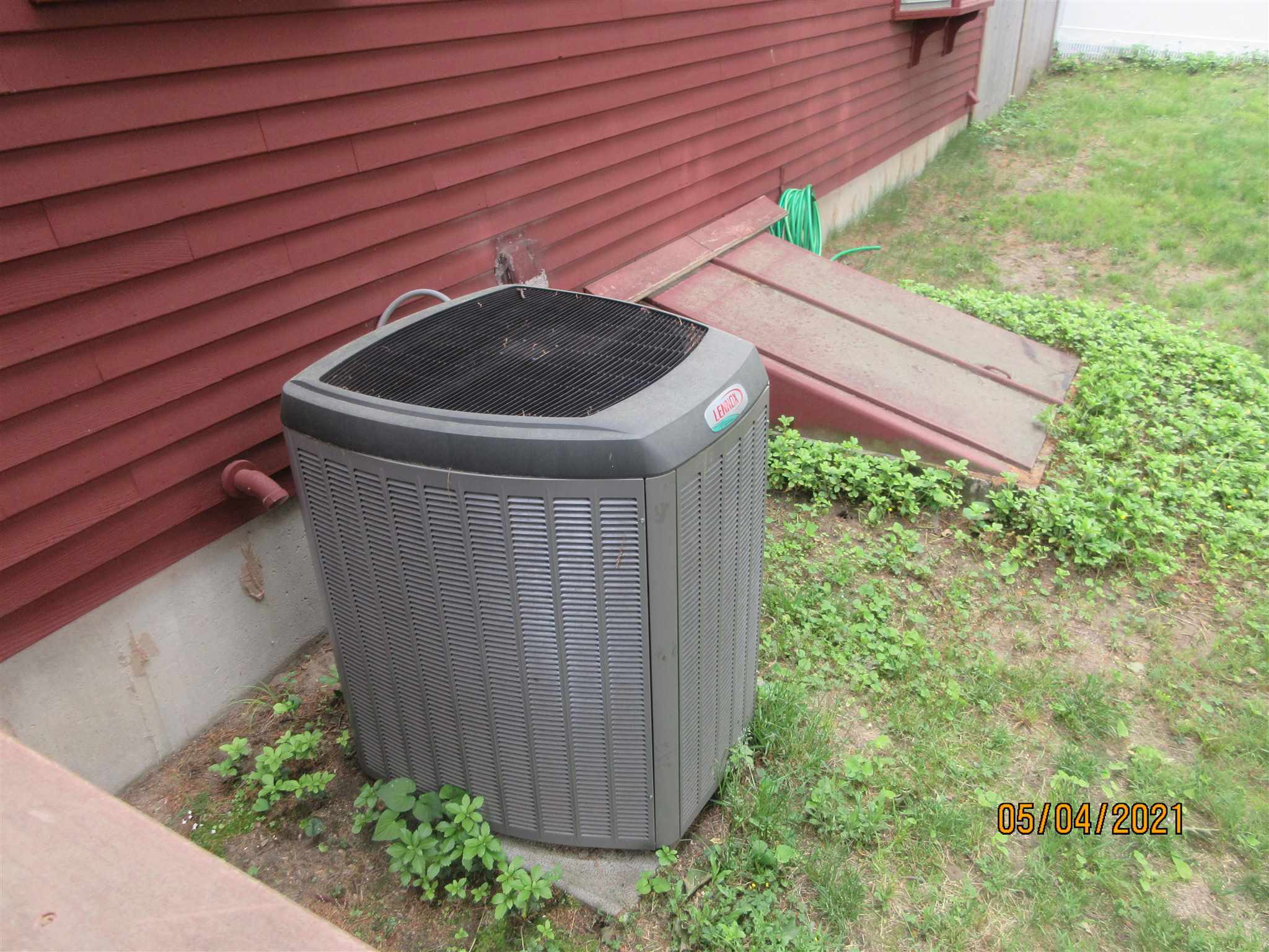 21 Clearview Drive Nashua, NH 03062 - Photo 7 of 40