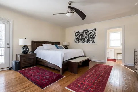 $1,200,000 | 1047 Fair Oaks Avenue, Oak Park, IL 60302