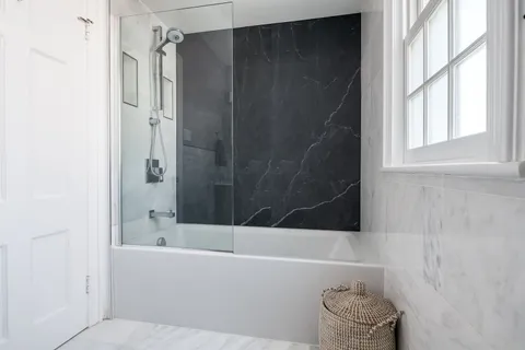 $1,200,000 | 1047 Fair Oaks Avenue, Oak Park, IL 60302