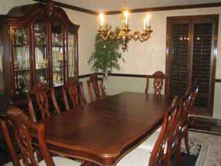 2666 Sandover Road Columbus, OH 43220 - Photo 2 of 9