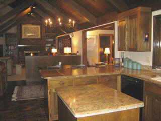 2666 Sandover Road Columbus, OH 43220 - Photo 6 of 9