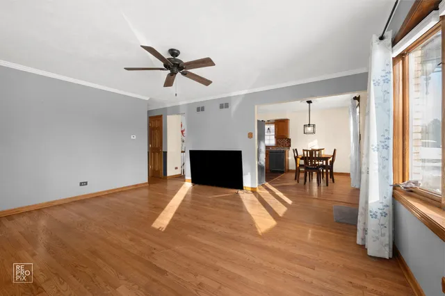 $429,000 | 138 North Elmwood Avenue, Wood Dale, IL 60191