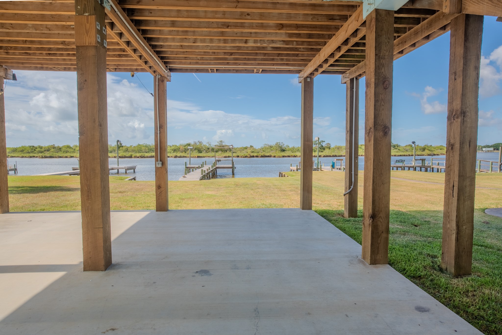 246 Seagull Road Sargent, TX 77414 - Photo 26 of 36 Gallery Image 26