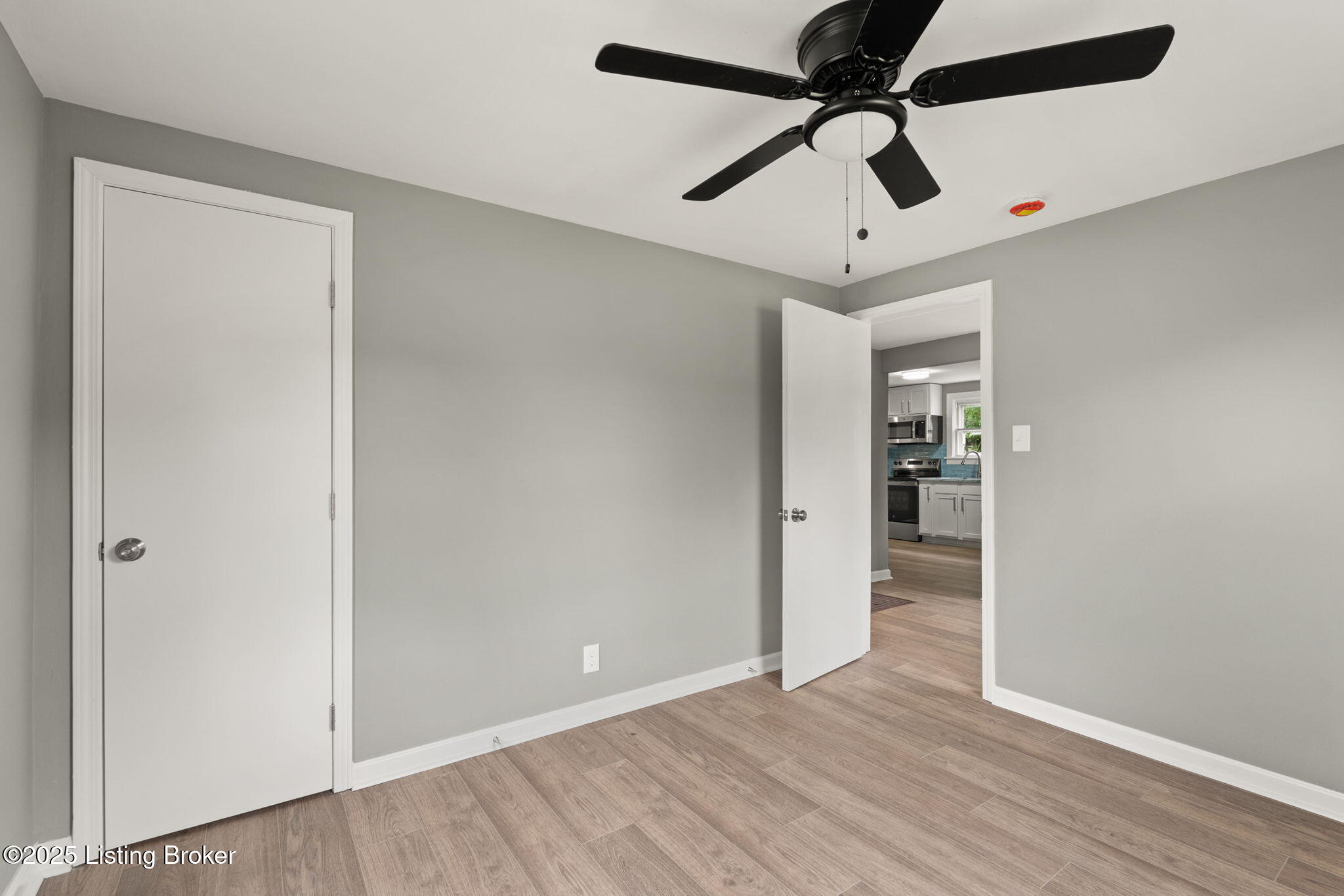 3703 Ralph Avenue Louisville, KY 40211 - Photo 28 of 34 34-Ralph-27