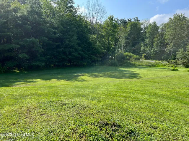 $1,950 | 202 North Nassau Road, Unit 1, Averill Park, NY 12018