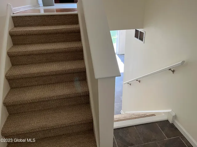 $1,950 | 202 North Nassau Road, Unit 1, Averill Park, NY 12018