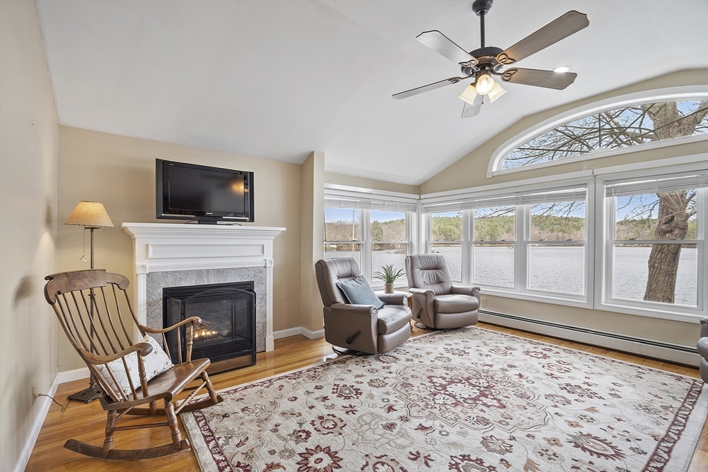 2 Bumpy Lane Methuen, MA 01844 - Photo 3 of 32