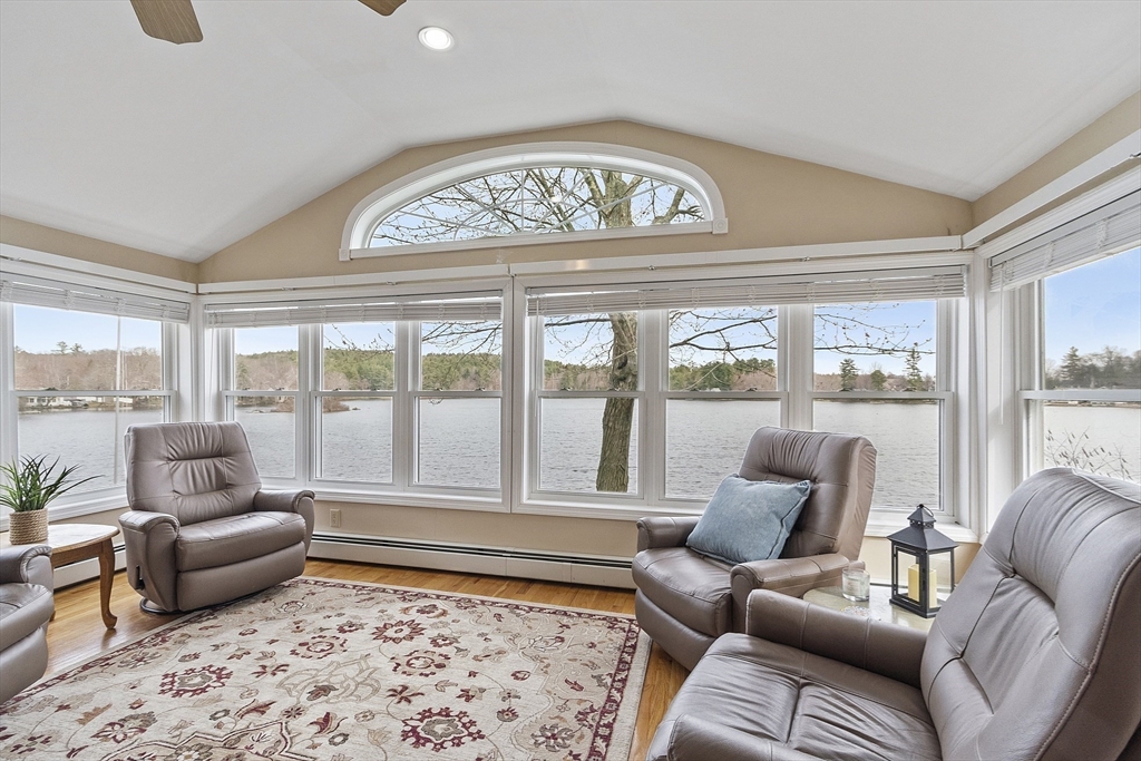 2 Bumpy Lane Methuen, MA 01844 - Photo 4 of 32