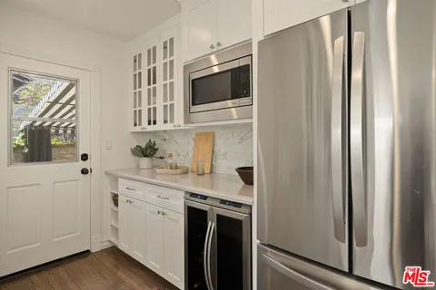 $2,399,000 | 11829 Pacific Avenue, Los Angeles, CA 90066