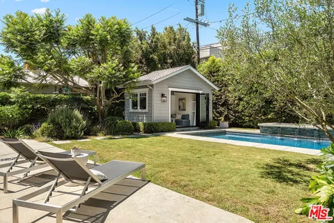 $2,399,000 | 11829 Pacific Avenue, Los Angeles, CA 90066