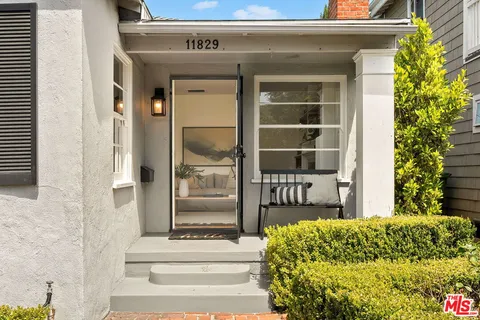 $2,399,000 | 11829 Pacific Avenue, Los Angeles, CA 90066