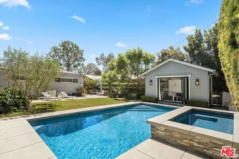 $2,399,000 | 11829 Pacific Avenue, Los Angeles, CA 90066