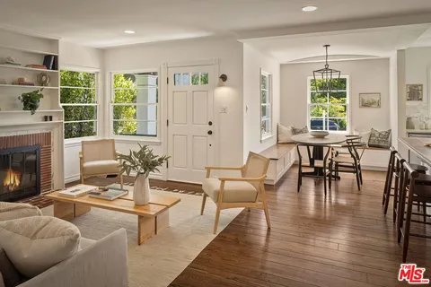 $2,399,000 | 11829 Pacific Avenue, Los Angeles, CA 90066