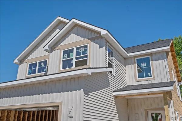 $484,900 | 140 Arabica Lane, Salina, NY 13090