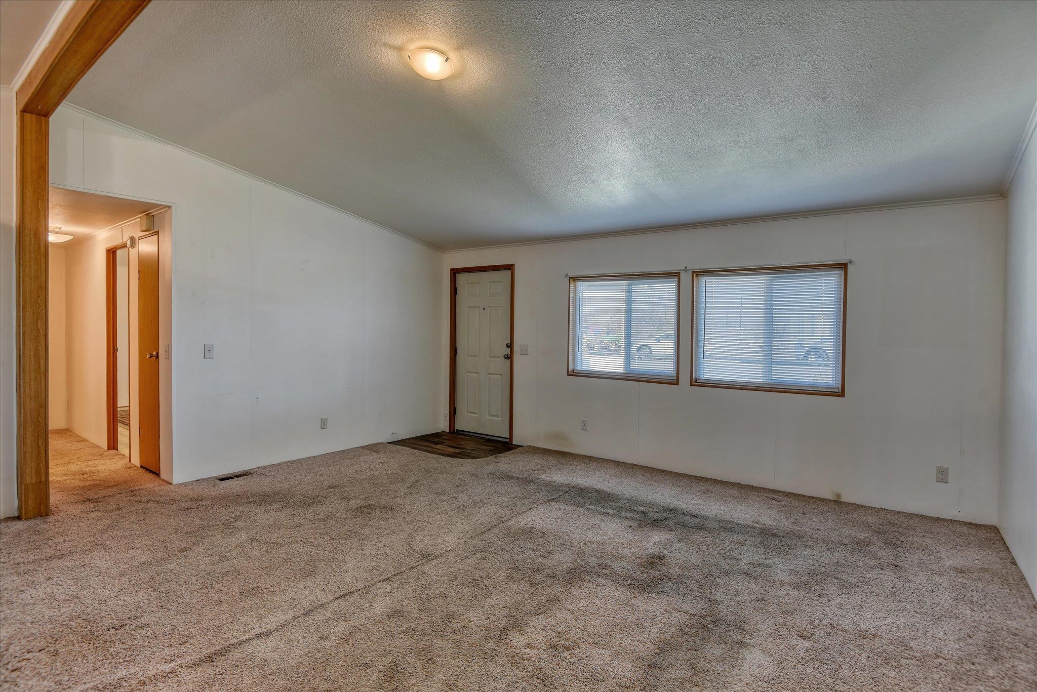 214 South B Street Sprague, WA 99032 - Photo 6 of 40