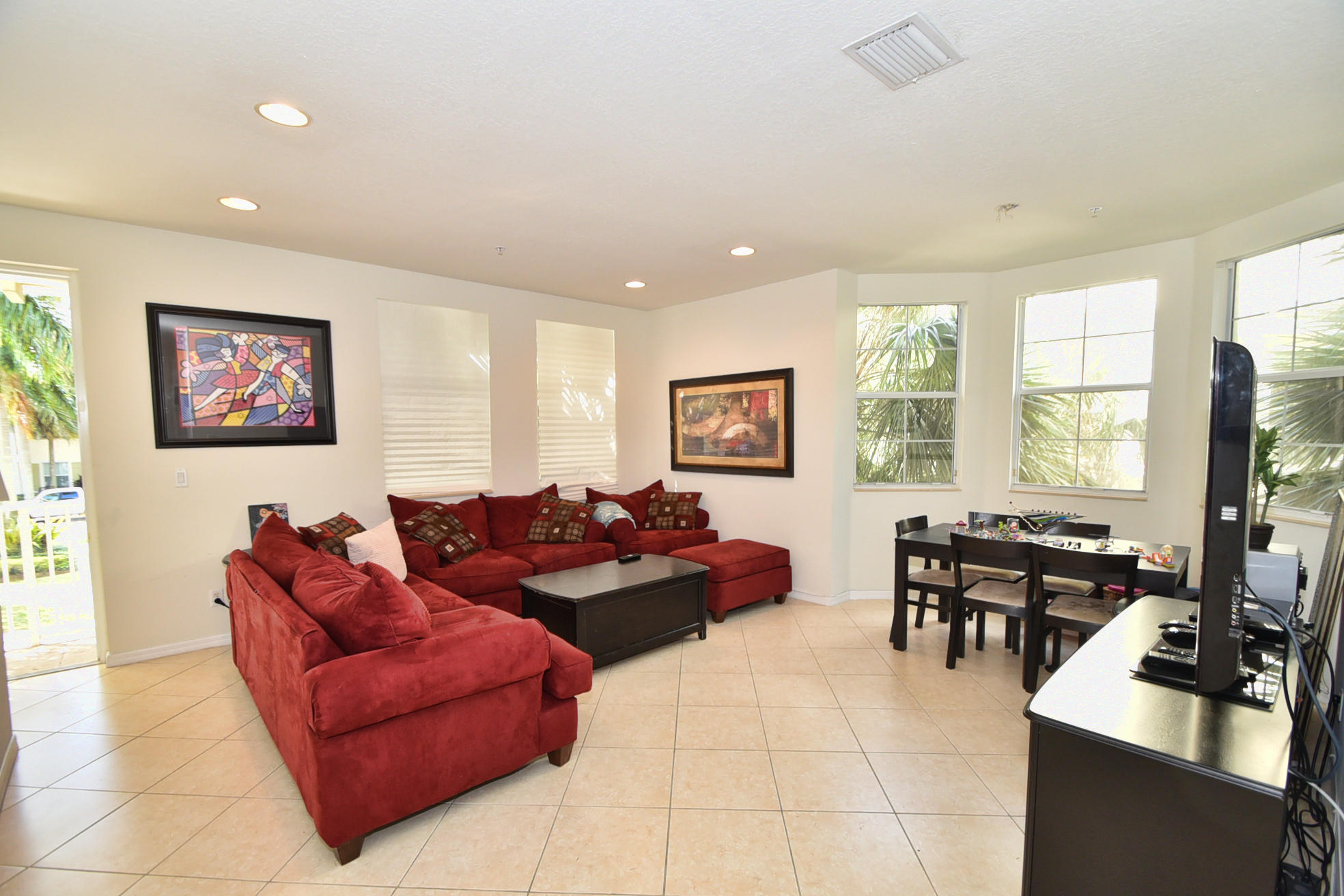 4257 East Main Street Jupiter, FL 33458 - Photo 4 of 32 DSC_9827