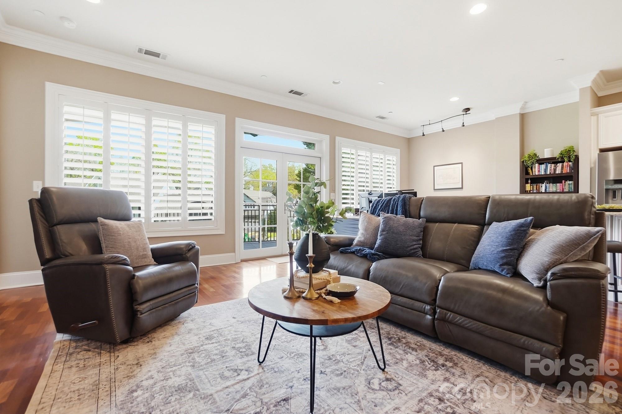 626 Queens Road, Unit 102 Charlotte, NC 28207 - Photo 12 of 48 Gallery Image 12
