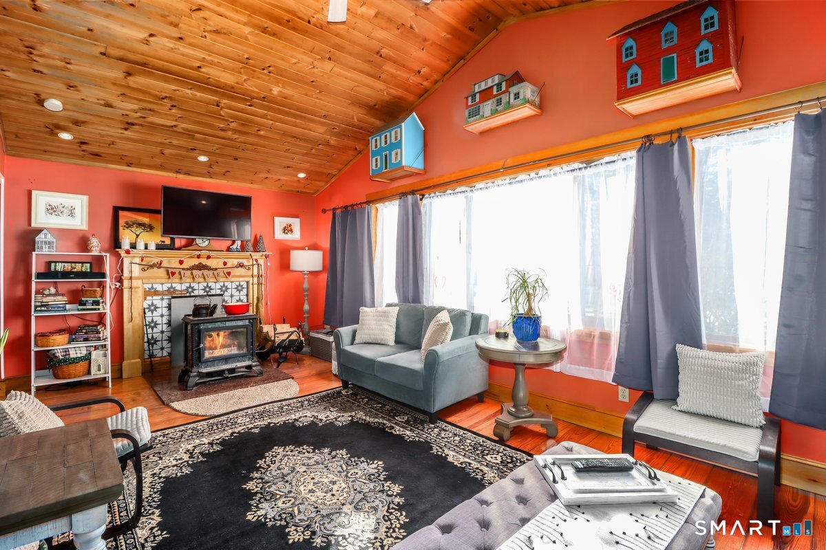 217 Forest Road North Branford, CT 06472 - Photo 16 of 26