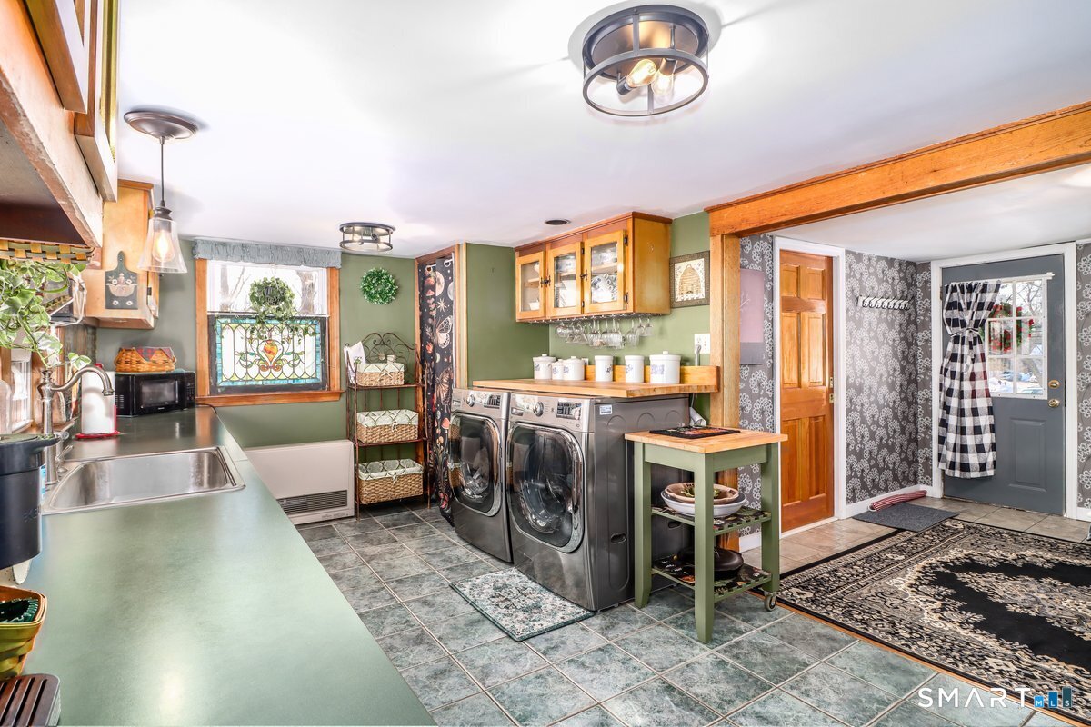 217 Forest Road North Branford, CT 06472 - Photo 8 of 26