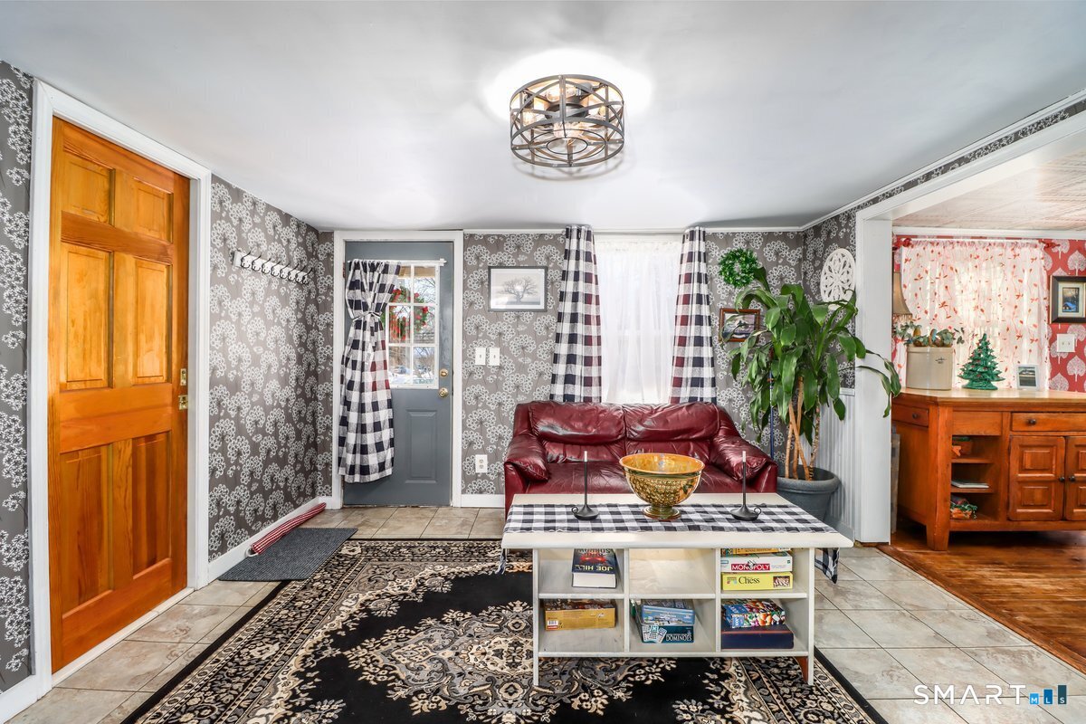 217 Forest Road North Branford, CT 06472 - Photo 10 of 26