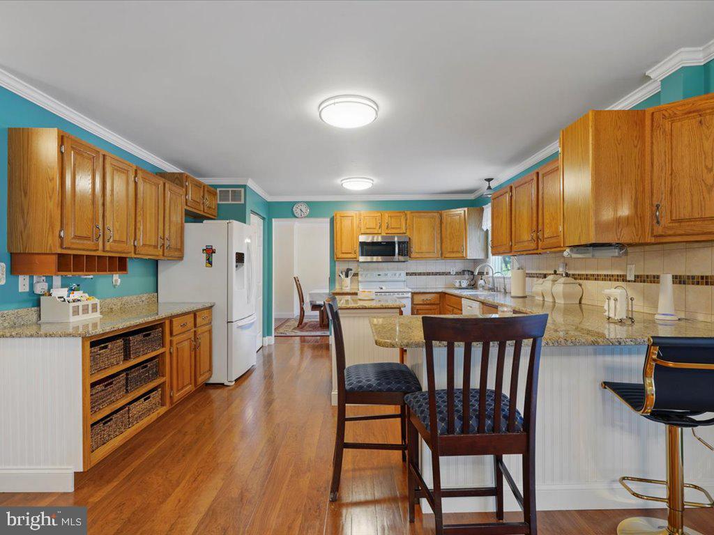 213 Weaver Drive Lititz, PA 17543 - Photo 12 of 48 Gallery Image 12