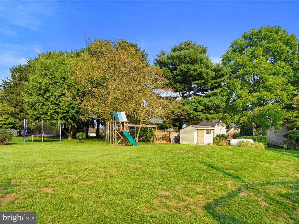 213 Weaver Drive Lititz, PA 17543 - Photo 38 of 48 Gallery Image 38