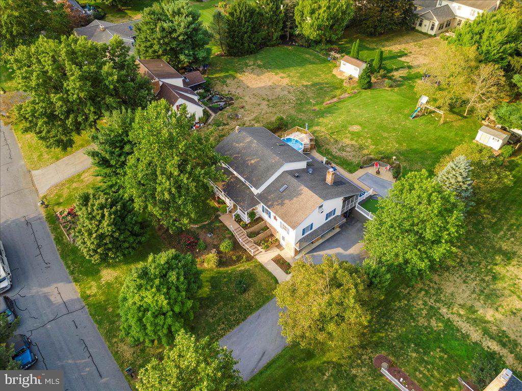 213 Weaver Drive Lititz, PA 17543 - Photo 47 of 48 Gallery Image 47