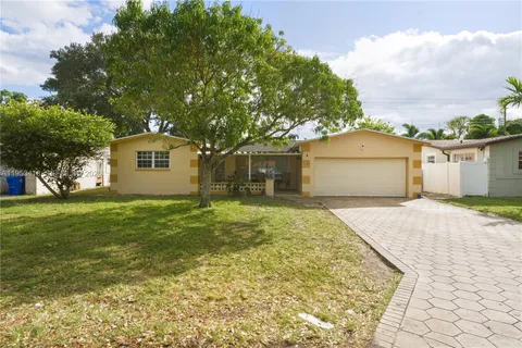 $589,990 | 7630 Embassy Boulevard, Miramar, FL 33023