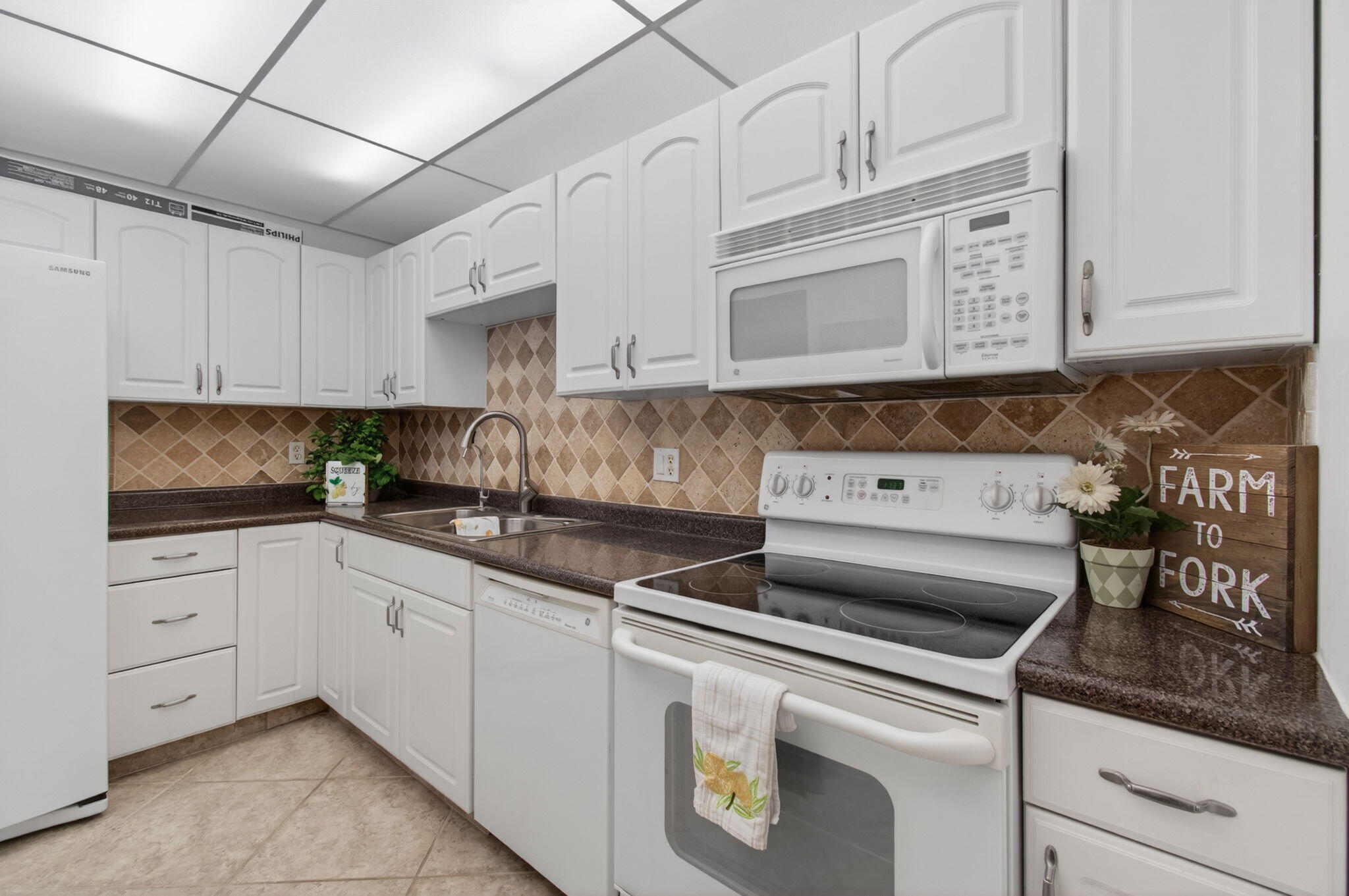 555 Northwest 4th Avenue, Unit 4230 Boca Raton, FL 33432 - Photo 18 of 49 26-web-or-mls-DSC_7660