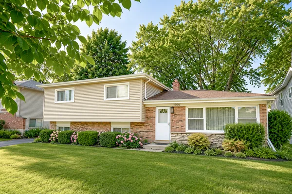 $529,900 | 554 Patton Drive, Buffalo Grove, IL 60089