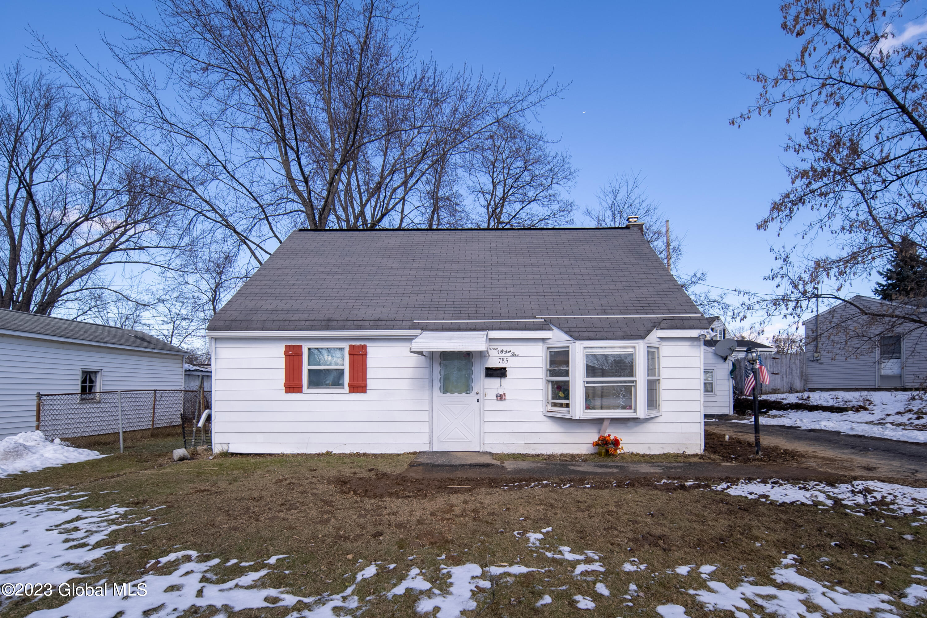 785 Troy Schenectady Road Colonie, NY 12110 - Photo 1 of 24 001