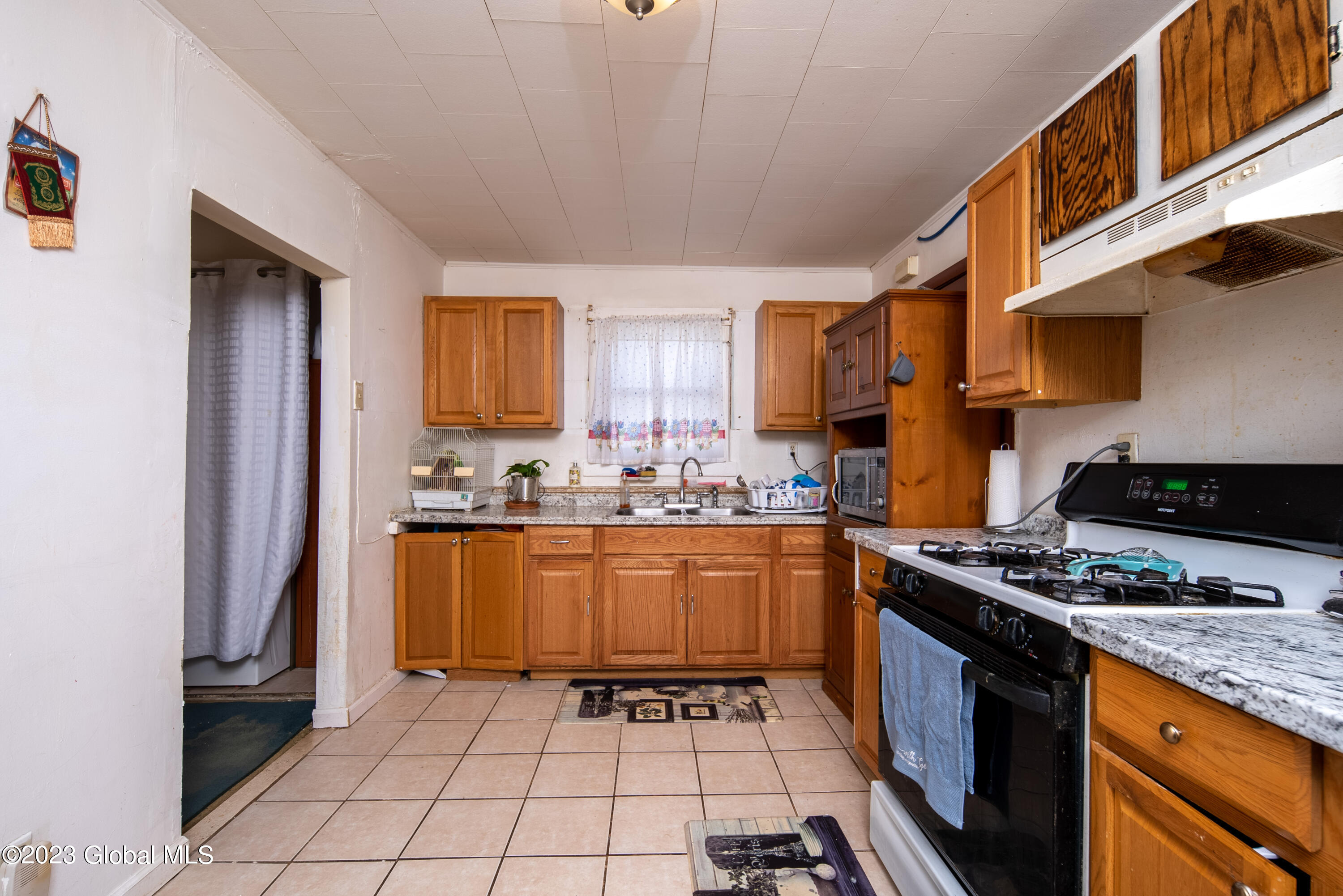 785 Troy Schenectady Road Colonie, NY 12110 - Photo 11 of 24 015